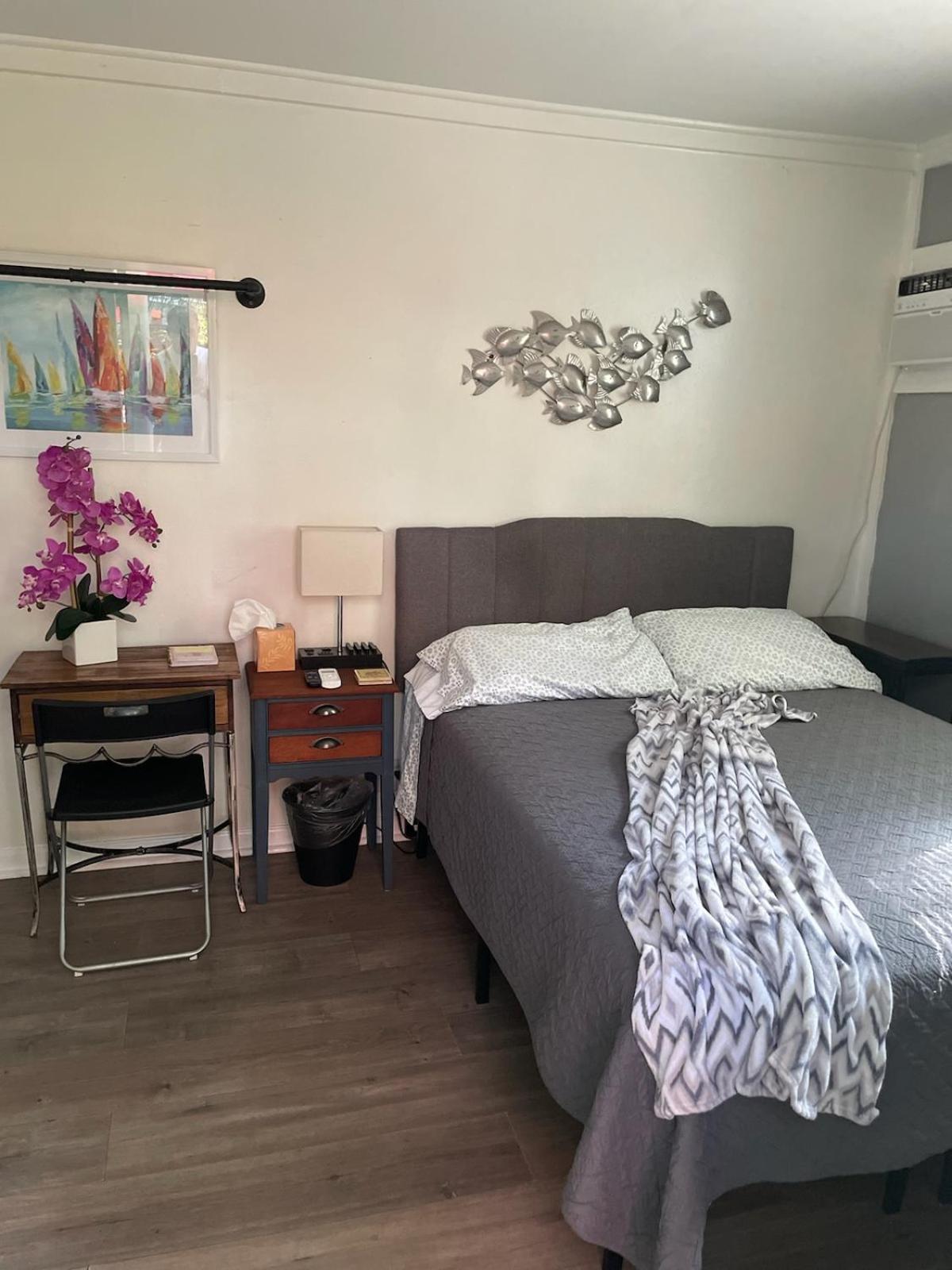 Lovely Studio Apartment With Kitchenette. Tampa Luaran gambar